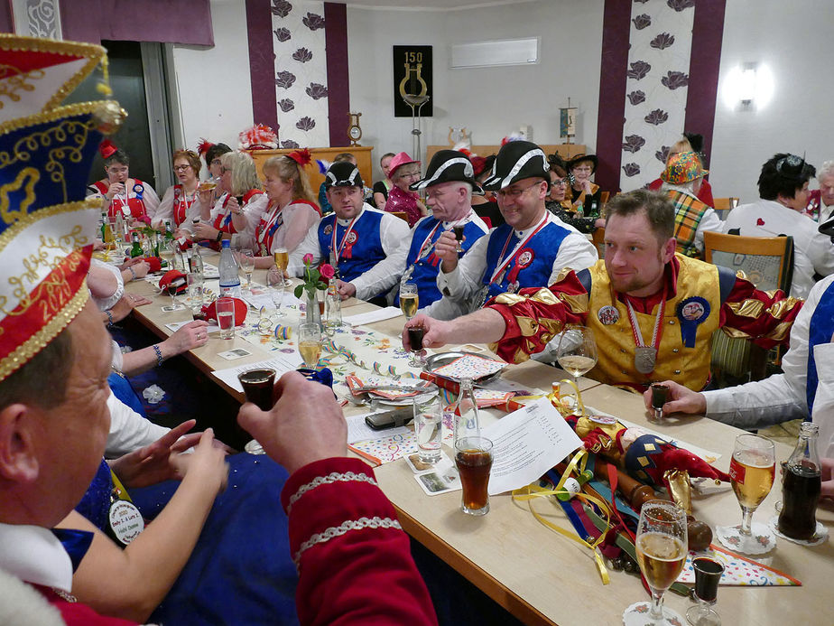 Frauenkarneval der kfd im Landhotel Weinrich (Foto: Karl-Franz Thiede)